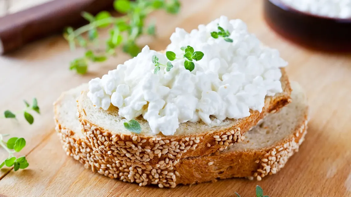 Toast au cottage cheese