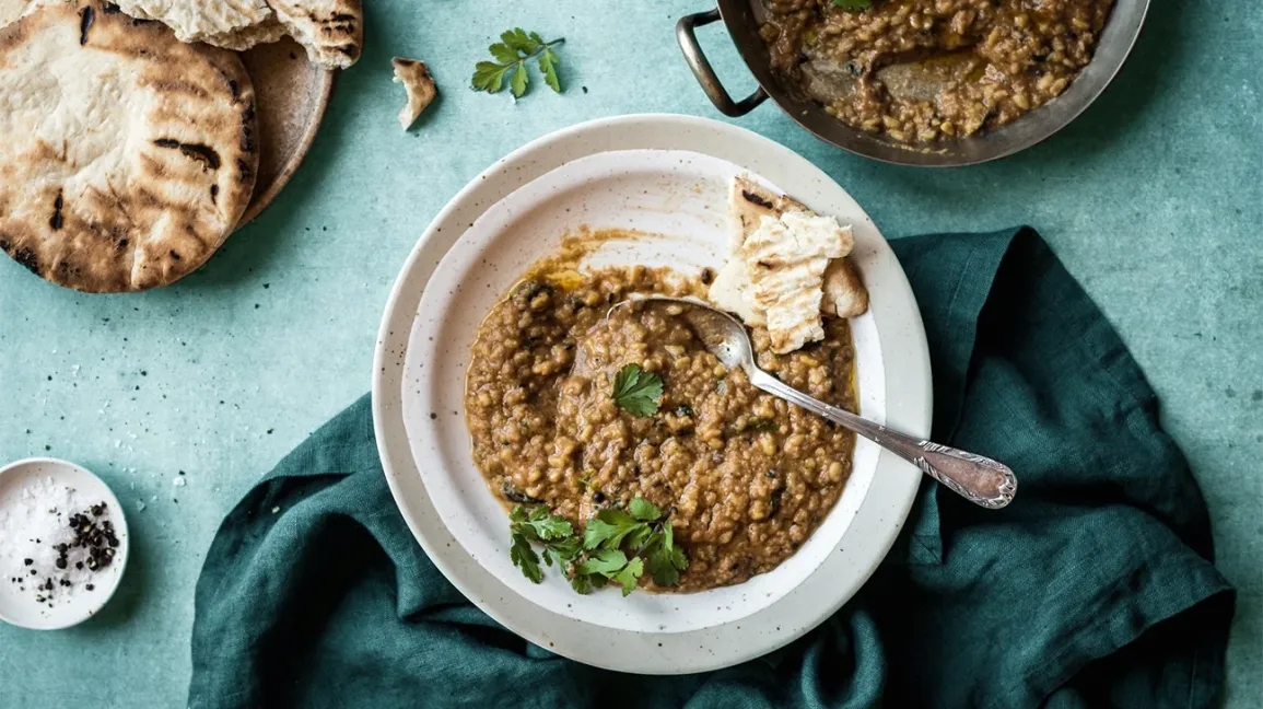 Bol de daal indien avec pain naan