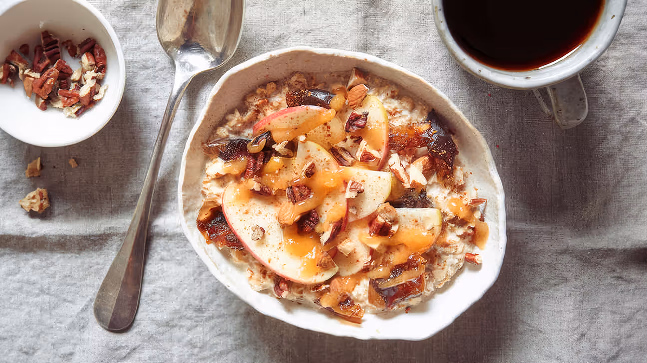 Flocons d'avoine préparés la veille avec des baies