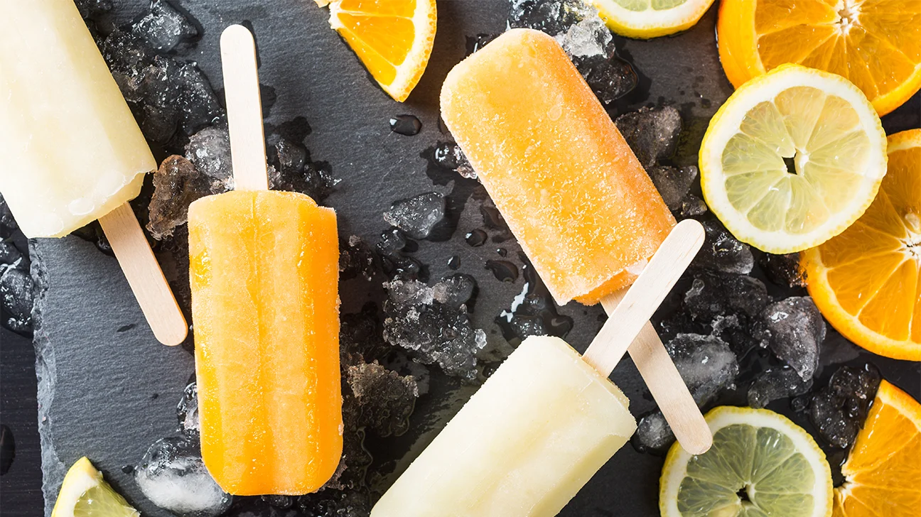 Bâtonnets glacés aux fruits frais